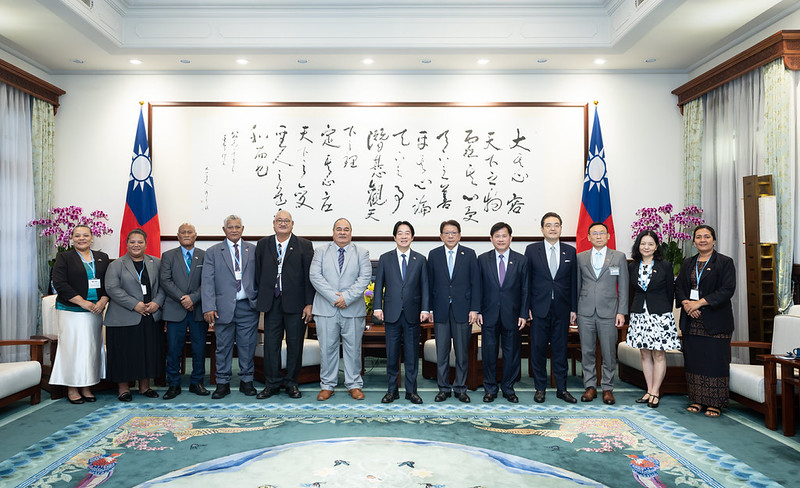 President Lai meets delegation led by Minister of Foreign Affairs, Labour and Trade Paulson Panapa of Tuvalu
