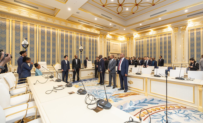 President Lai meets Queen Mother Ntombi Tfwala and visits International Convention Centre of Kingdom of Eswatini